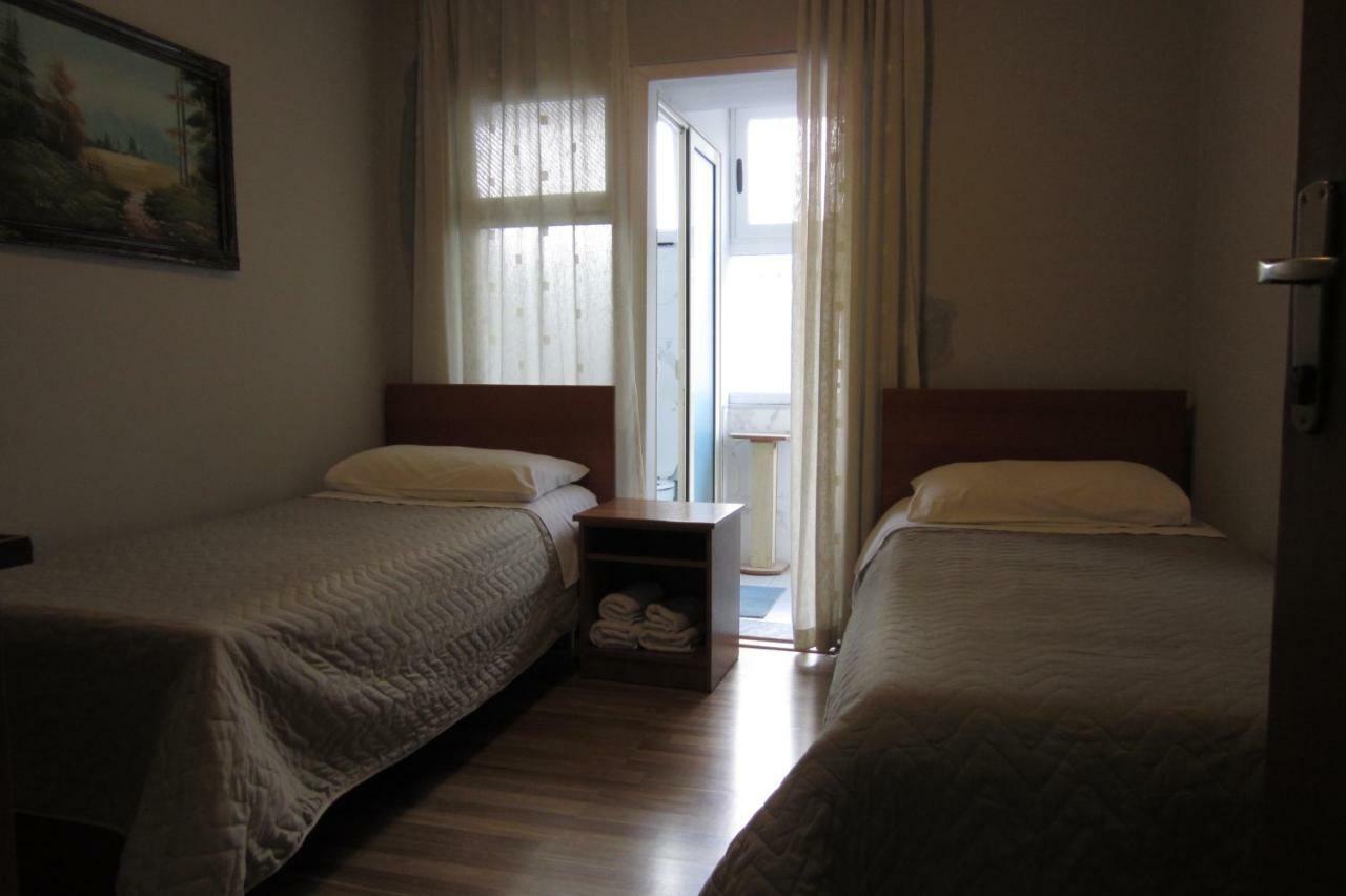 Salku Serviced Rooms Tirana Buitenkant foto